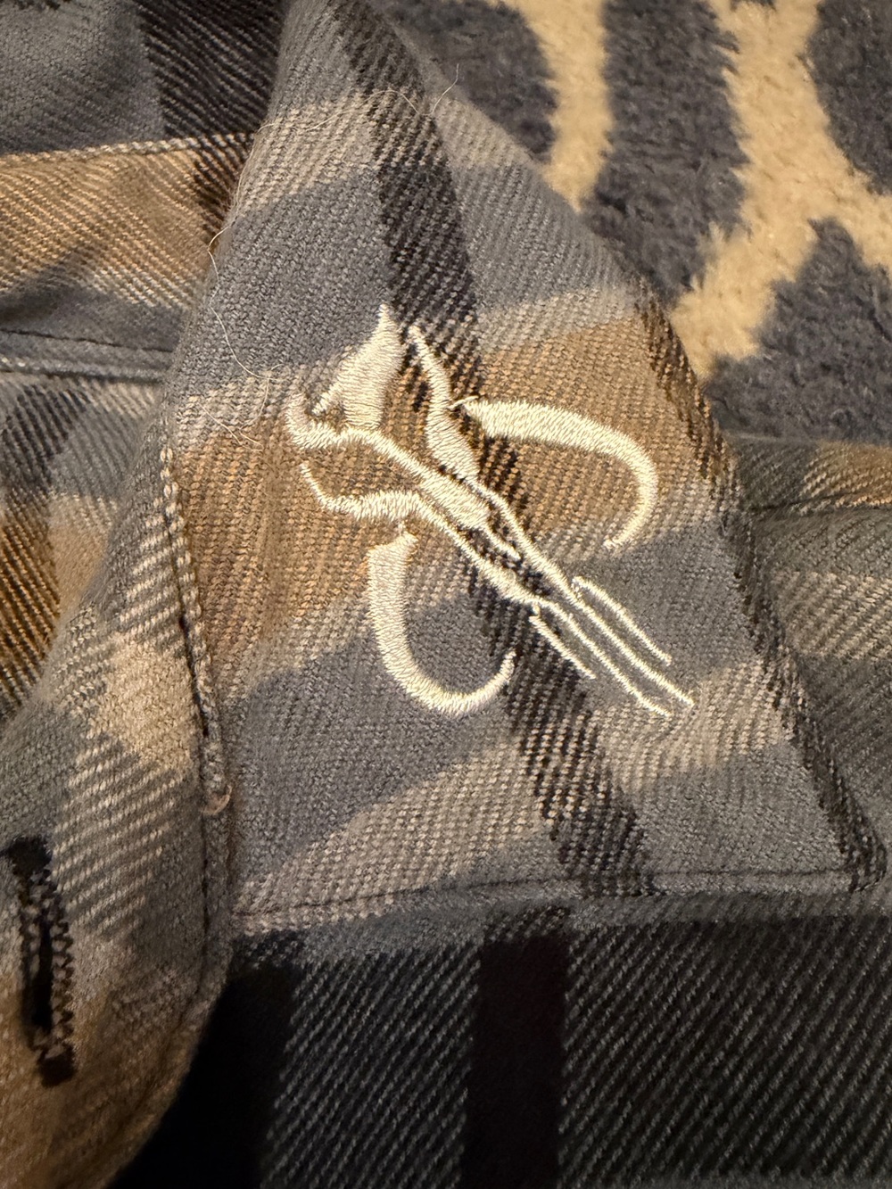 Cakeworthy Baby Yoda Flannel - Picture 6 of 8